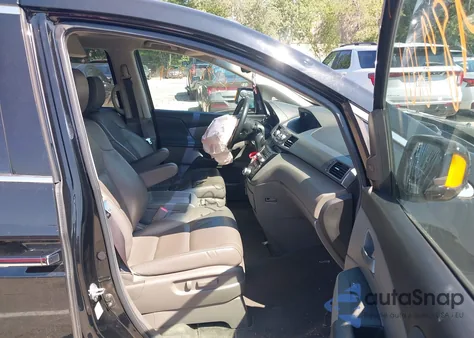 2013 Honda Odyssey Touring/Touring Elite из США, поврежденный, VIN 5FNRL5H96DB002972